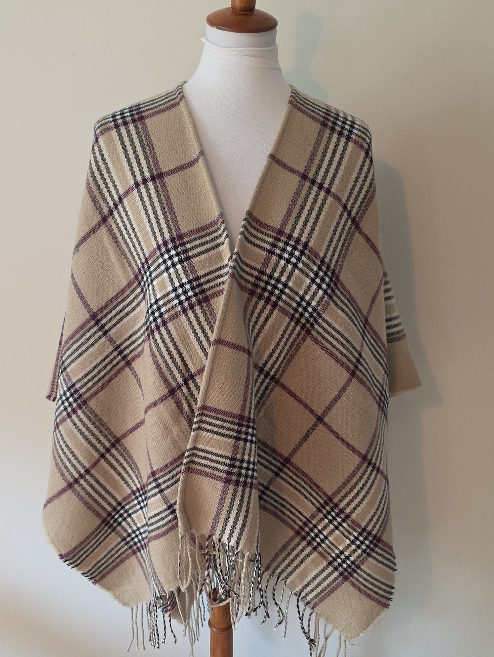 Time And Tru Brand New Plaid Fringe Poncho